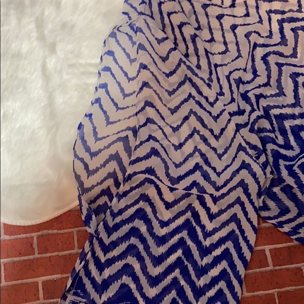 Sheer Multi Design Umgee Blouse - Picture 5 of 7